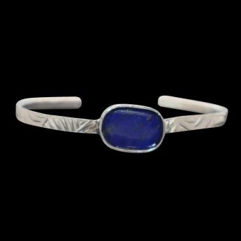 women's sterling silver cuff with lapis stone