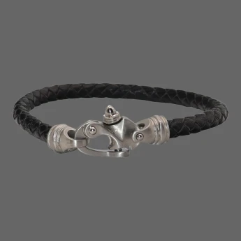 Stainless steel mariners clasp bracelet with 4mm balck braided leather